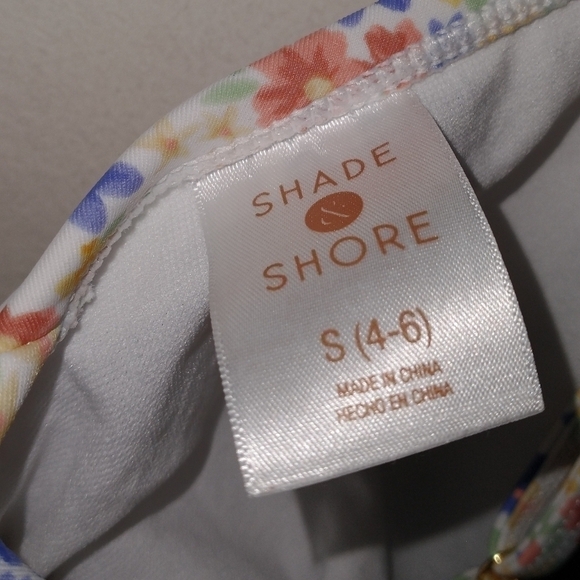 Shade & Shore One Piece Flutter Sleeve Floral Bathing Suit Size Small - Picture 4 of 5